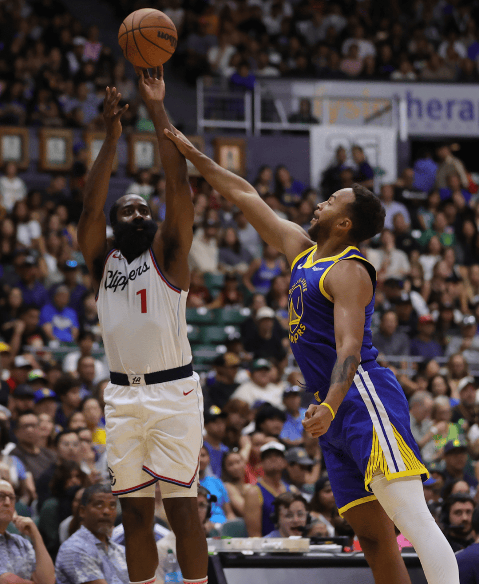 NBA常规赛赛程吃紧，米兰奥林匹亚赛后绝杀压哨，媒体盛赞，团队化学反应显著的简单介绍