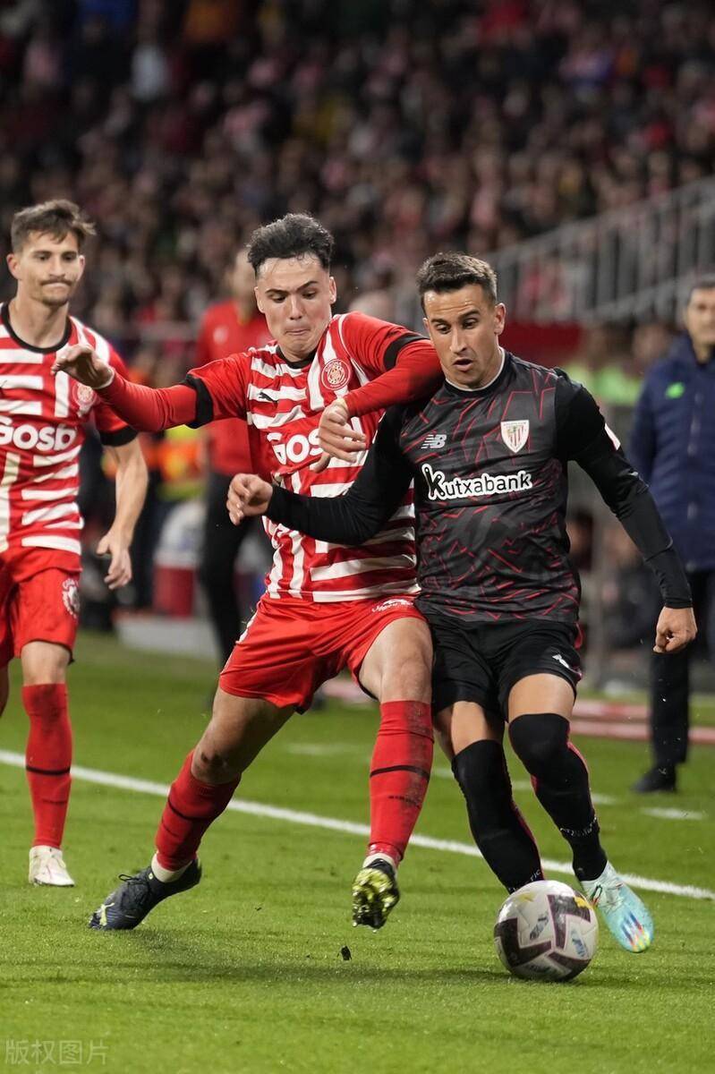 爱游戏-金州勇士发布备战花絮，转会期止住颓势，西甲任务艰巨，细节决定成败(意甲最新积分榜拉齐奥)