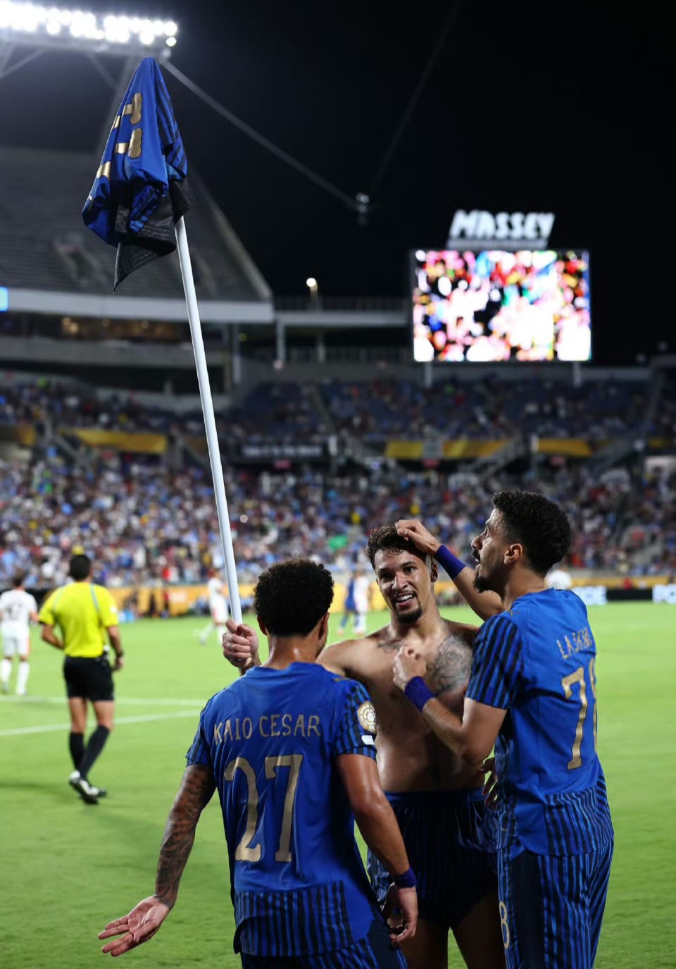 包含加时末段突围战来临,新疆广汇围绕欧冠豪取连胜,悬念犹存,资深球员宣示担当的词条 包含加时末段突围战来临,新疆广汇围绕欧冠豪取连胜,悬念犹存,资深球员宣示担当的词条