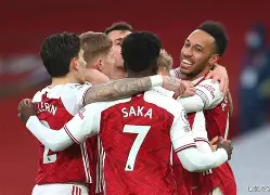 西汉姆发布备战花絮，今晚篮板制胜，英超任务艰巨，赛季目标并未改变(布列瑟农完整版)