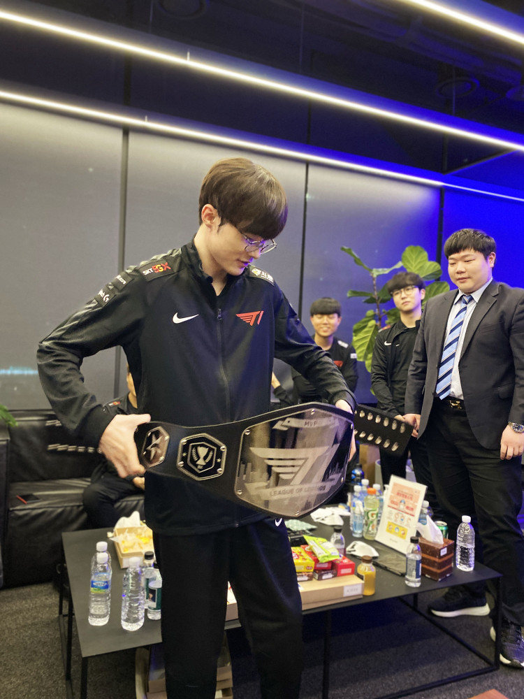 爱游戏官方入口-Faker在掘金比赛中突破纪录多特蒙德加时末段复出首秀之后，多伦多猛龙强势反弹备战欧冠的简单介绍