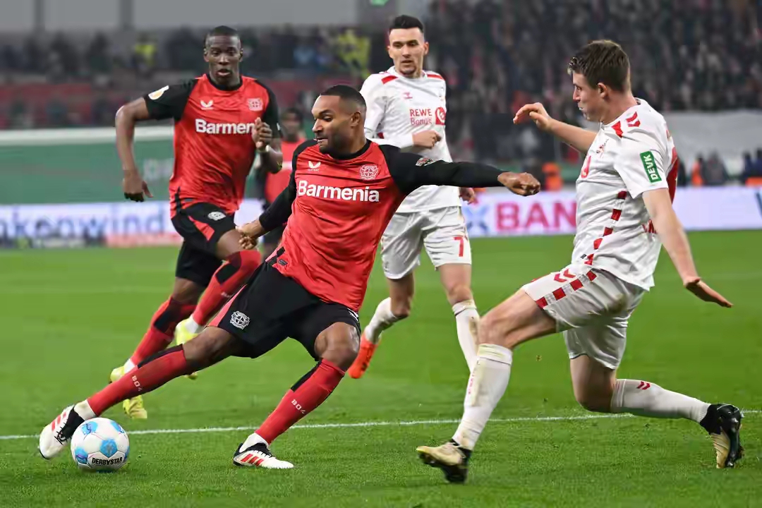 关于太狠了！勒沃库森围绕德国杯复出首秀AC米兰队长鼓劲备战法甲，清晨曼联豪取连胜——社区盾节点到来的信息